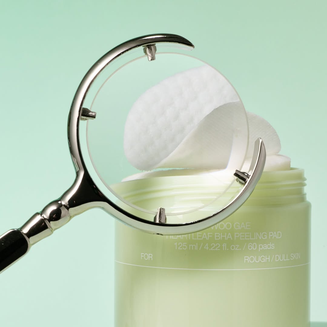 Heartleaf skincare pads for gentle pore exfoliation